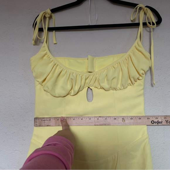 House of CB ‘Soren’ Buttercup Cutout Mermaid Midi yellow NWT size M - Picture 7 of 12